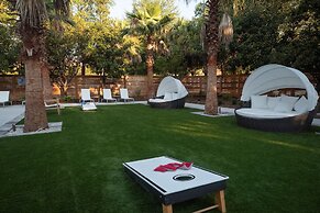Hotel Indigo Mount Pleasant by IHG
