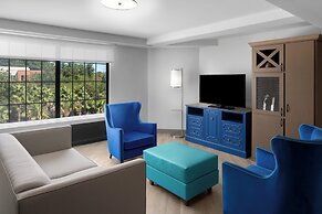 Hotel Indigo Mount Pleasant by IHG