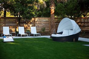 Hotel Indigo Mount Pleasant by IHG