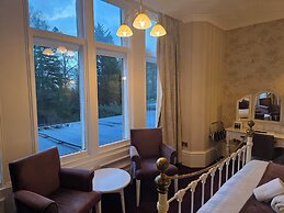 Oaklands Hall Hotel Grimsby