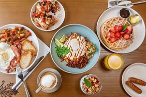 The Inelle, Oakhurst Yosemite, a Tribute Portfolio Hotel