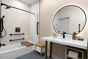 The Inelle, Oakhurst Yosemite, a Tribute Portfolio Hotel