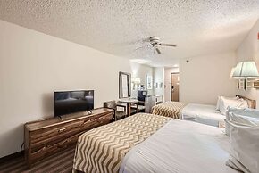 Travelodge by Wyndham Longmont