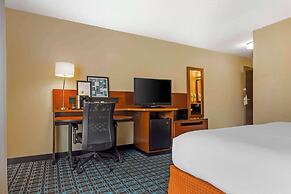 Comfort Inn & Suites Green Bay Stadium Area