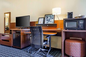 Comfort Inn & Suites Green Bay Stadium Area