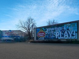 Holiday Inn Express & Suites Greensboro-(I-40 Wendover) by IHG