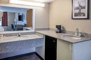 Ramada by Wyndham Rome / Verona