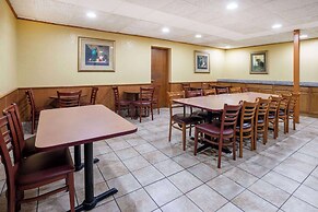 Ramada by Wyndham Rome / Verona