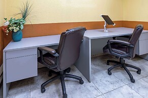 Ramada by Wyndham Rome / Verona