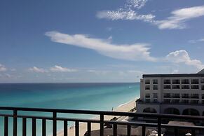 Marriott Cancun, An All-Inclusive Resort