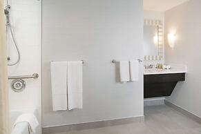 DoubleTree by Hilton Hotel Syracuse