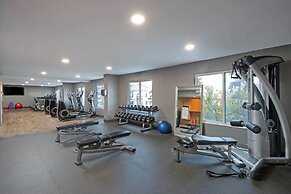 Sheraton Suites Columbus Worthington