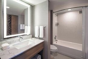 Sheraton Suites Columbus Worthington