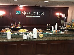 Quality Inn Schaumburg - Chicago near the Mall