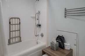 Radisson Hotel Grand Rapids Riverfront