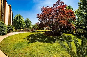 Ramada by Wyndham Gainesville