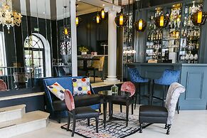 Neuville Arc de Triomphe