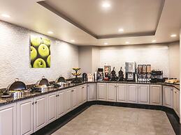 La Quinta Inn & Suites by Wyndham Colorado Springs North