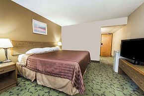 Travelodge by Wyndham Bloomington