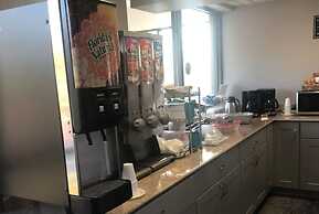 Travelodge by Wyndham Clarksville