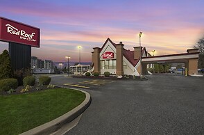 Red Roof Inn & Suites Newark - University
