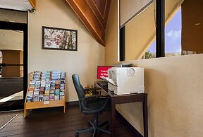 Red Roof Inn & Suites Newark - University