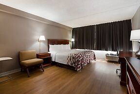 Red Roof Inn & Suites Newark - University