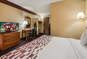 Red Roof Inn & Suites Newark - University