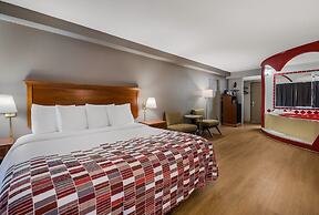 Red Roof Inn & Suites Newark - University