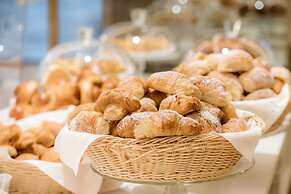 Royal Continental Hotel Naples