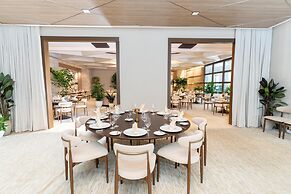 Eau Palm Beach Resort & Spa
