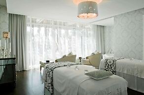 Eau Palm Beach Resort & Spa