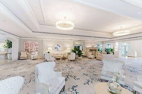 Eau Palm Beach Resort & Spa