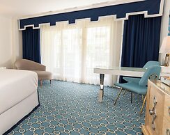 Eau Resort & Spa