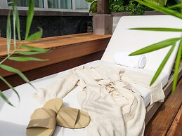 Eau Palm Beach Resort & Spa