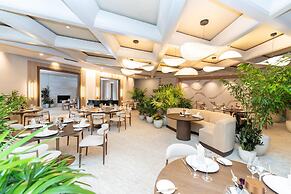 Eau Palm Beach Resort & Spa