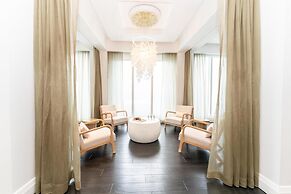 Eau Palm Beach Resort & Spa