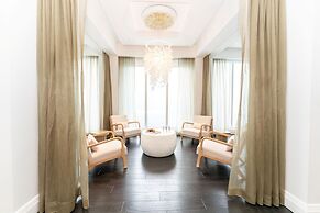 Eau Palm Beach Resort & Spa
