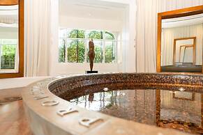 Eau Palm Beach Resort & Spa