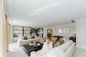 Eau Palm Beach Resort & Spa