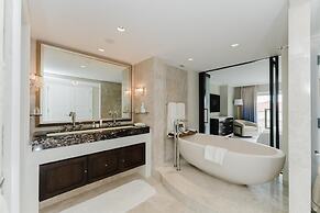 Eau Palm Beach Resort & Spa