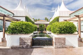 Eau Palm Beach Resort & Spa