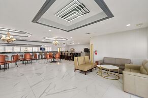 Chicago Club Inn & Suites