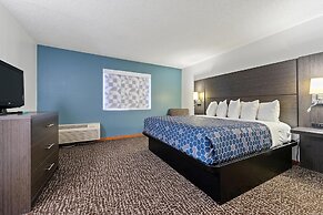 Chicago Club Inn & Suites