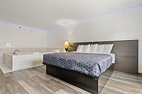 Chicago Club Inn & Suites