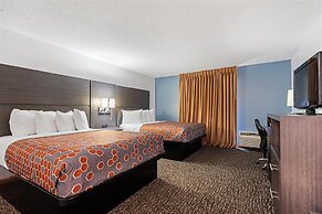 Chicago Club Inn & Suites