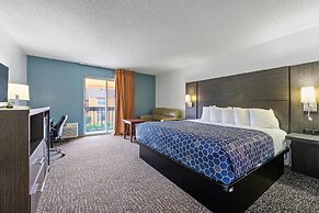Chicago Club Inn & Suites