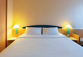 B&B HOTEL Blois Nord Vallee Maillard