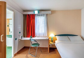 B&B HOTEL Blois Nord Vallee Maillard
