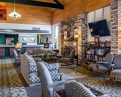 Quality Inn & Suites Escanaba North